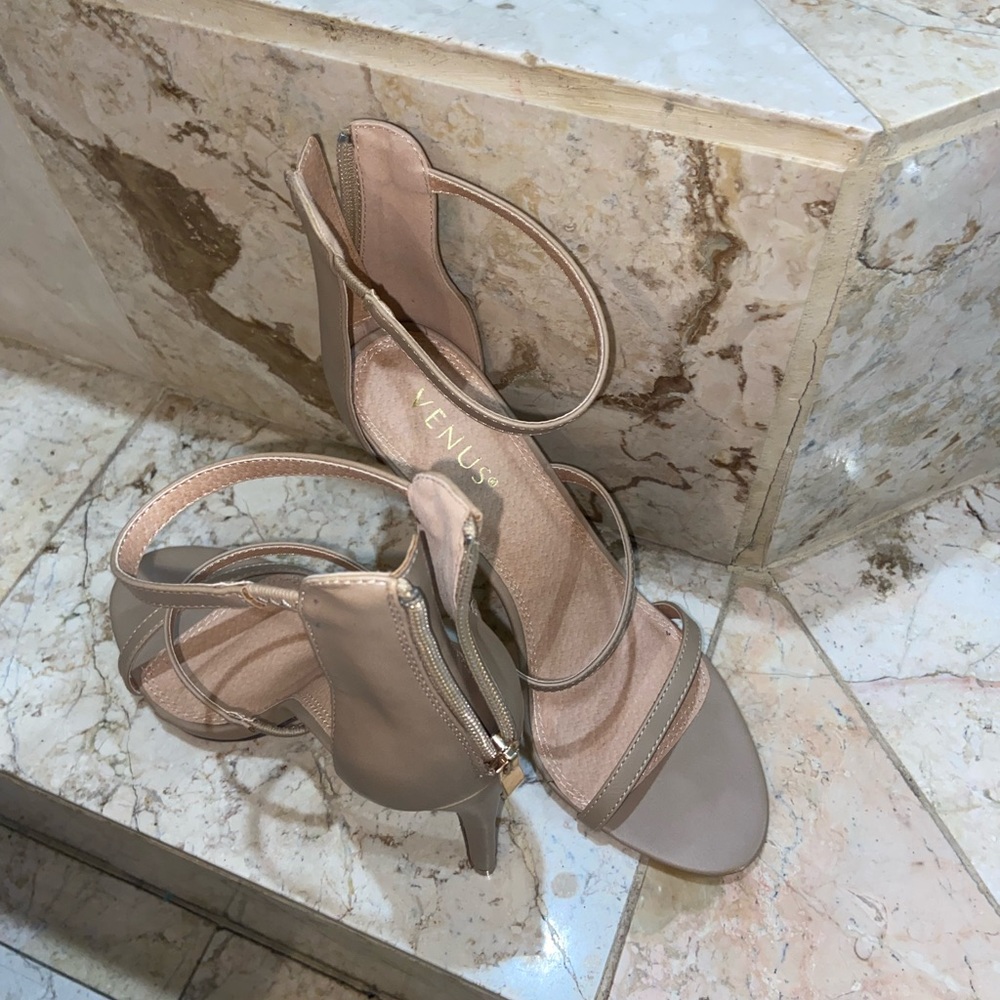 ❌SOLD❌ Nude Venus Heels